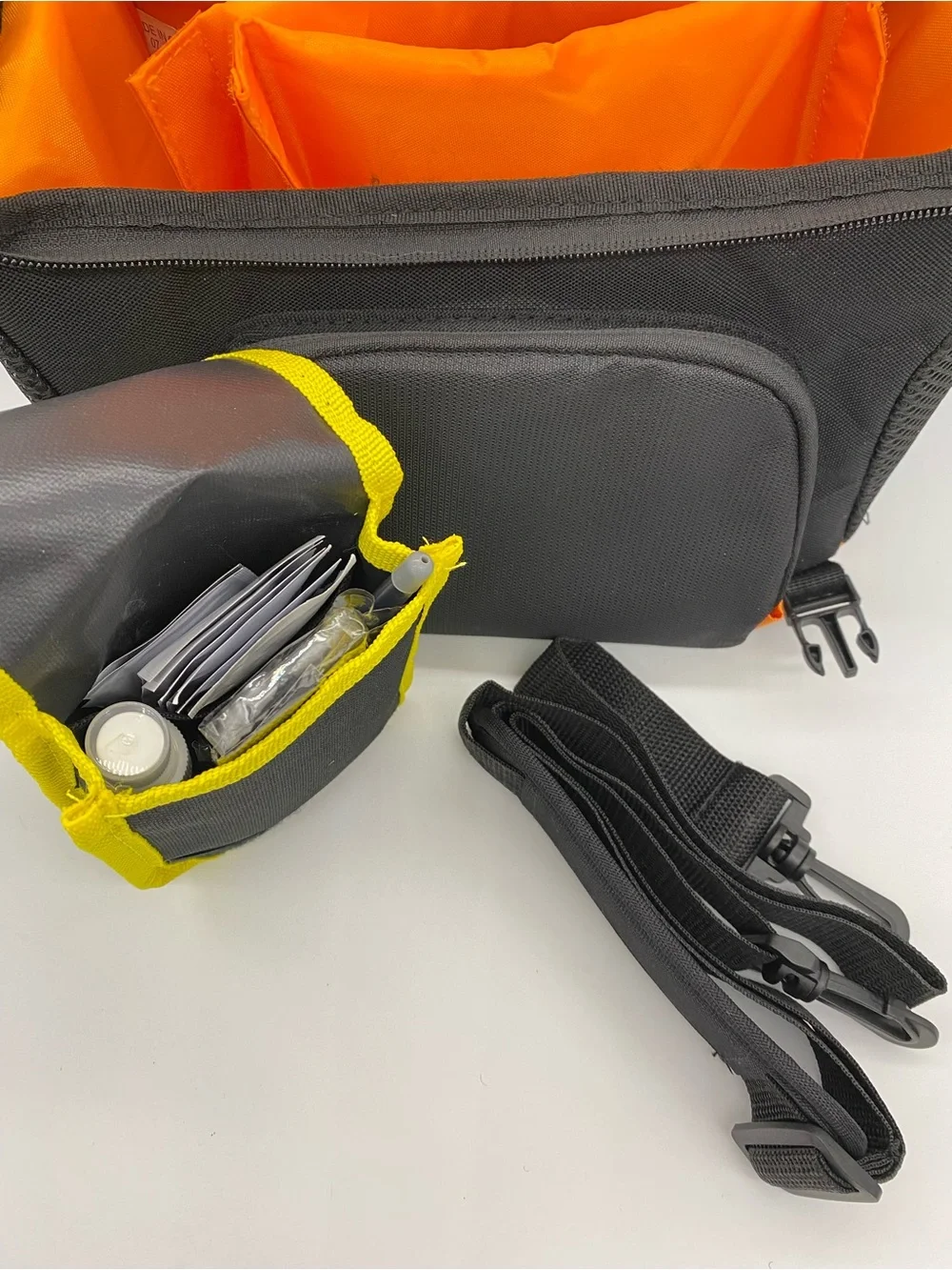 KOAH THE ROEBLING CAMERA GADGET BAG - SEE DESCRIPTION